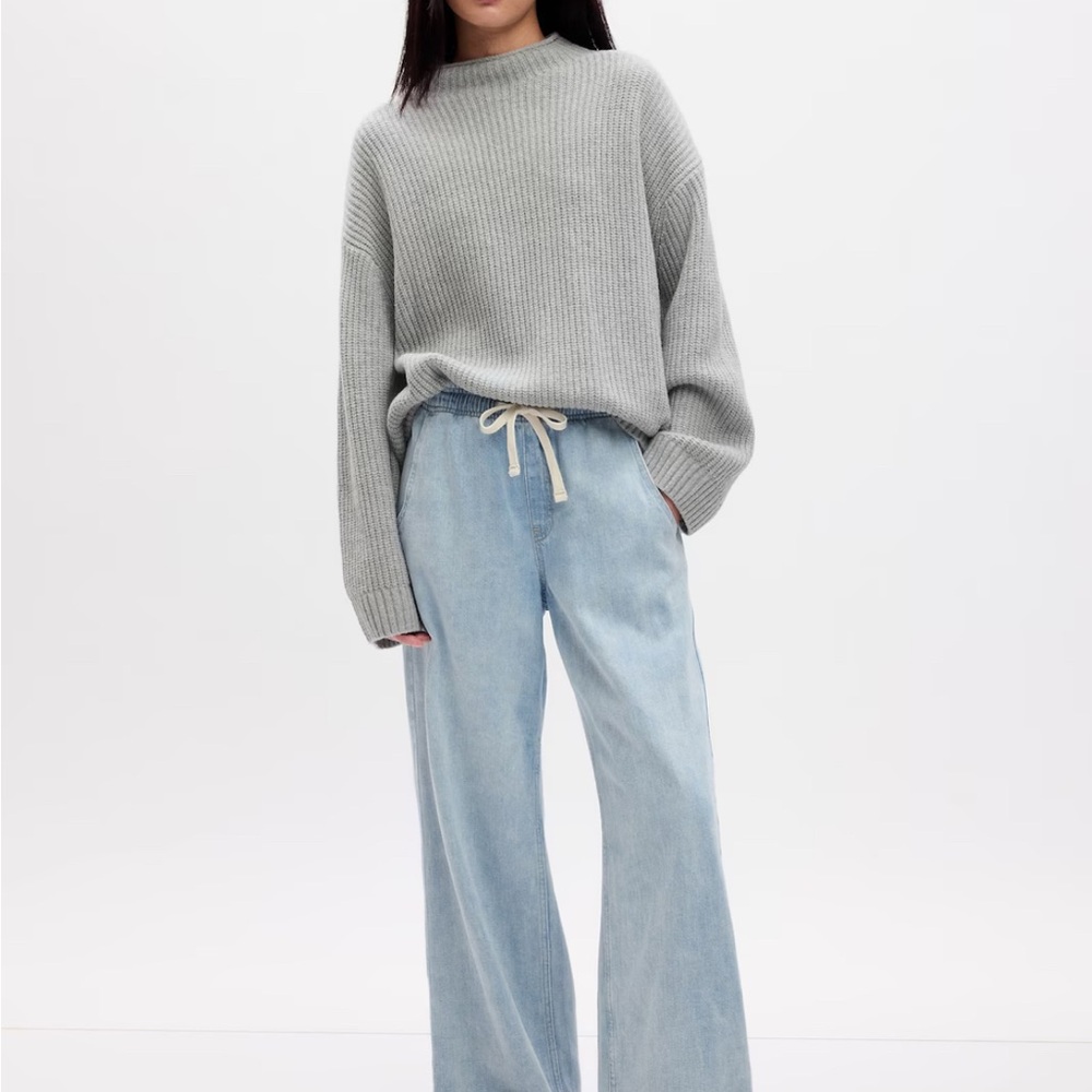 GAP High Rise Wide-Leg Pull On Jeans